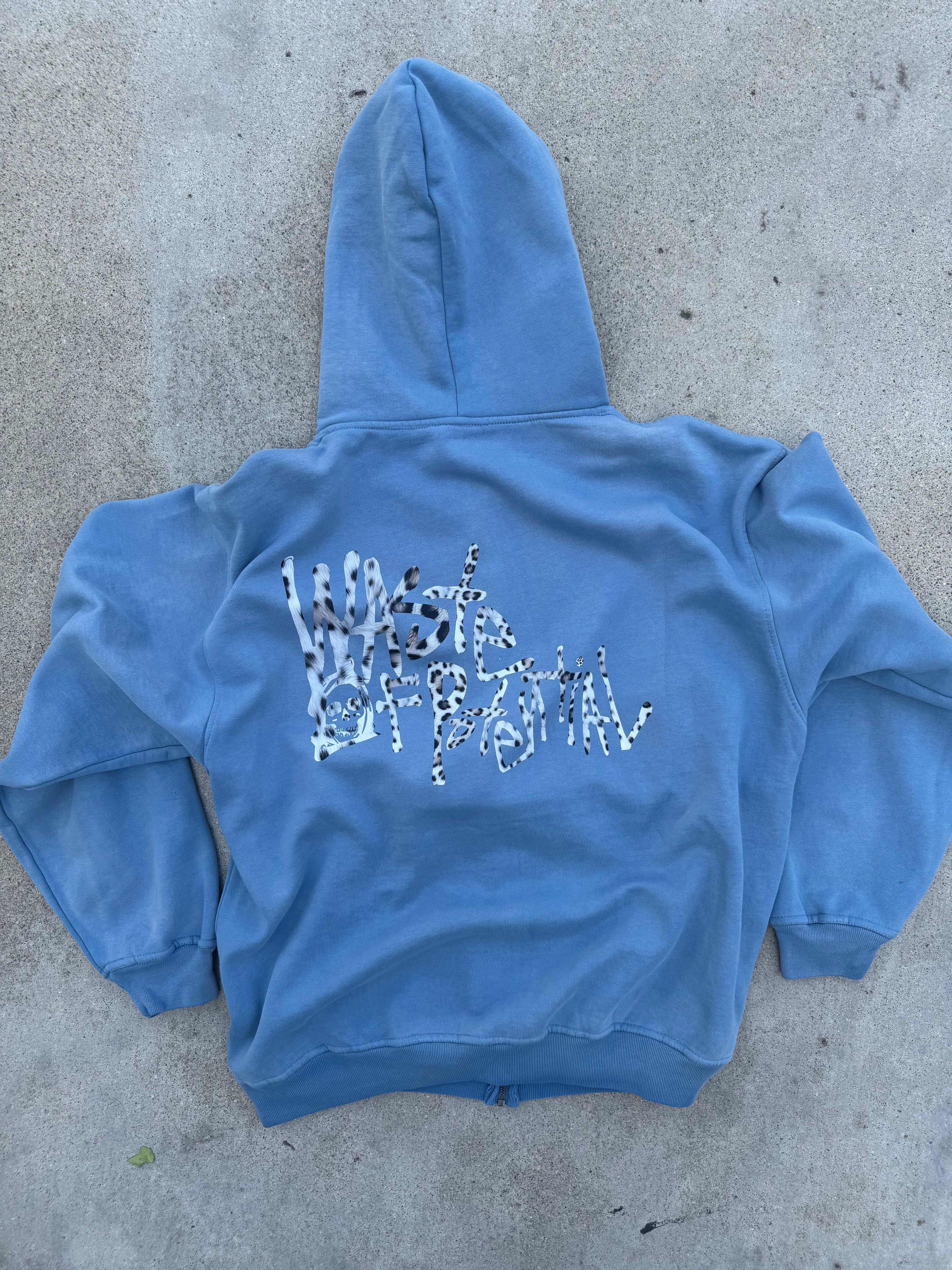 HOODIES/ CREWNECKS