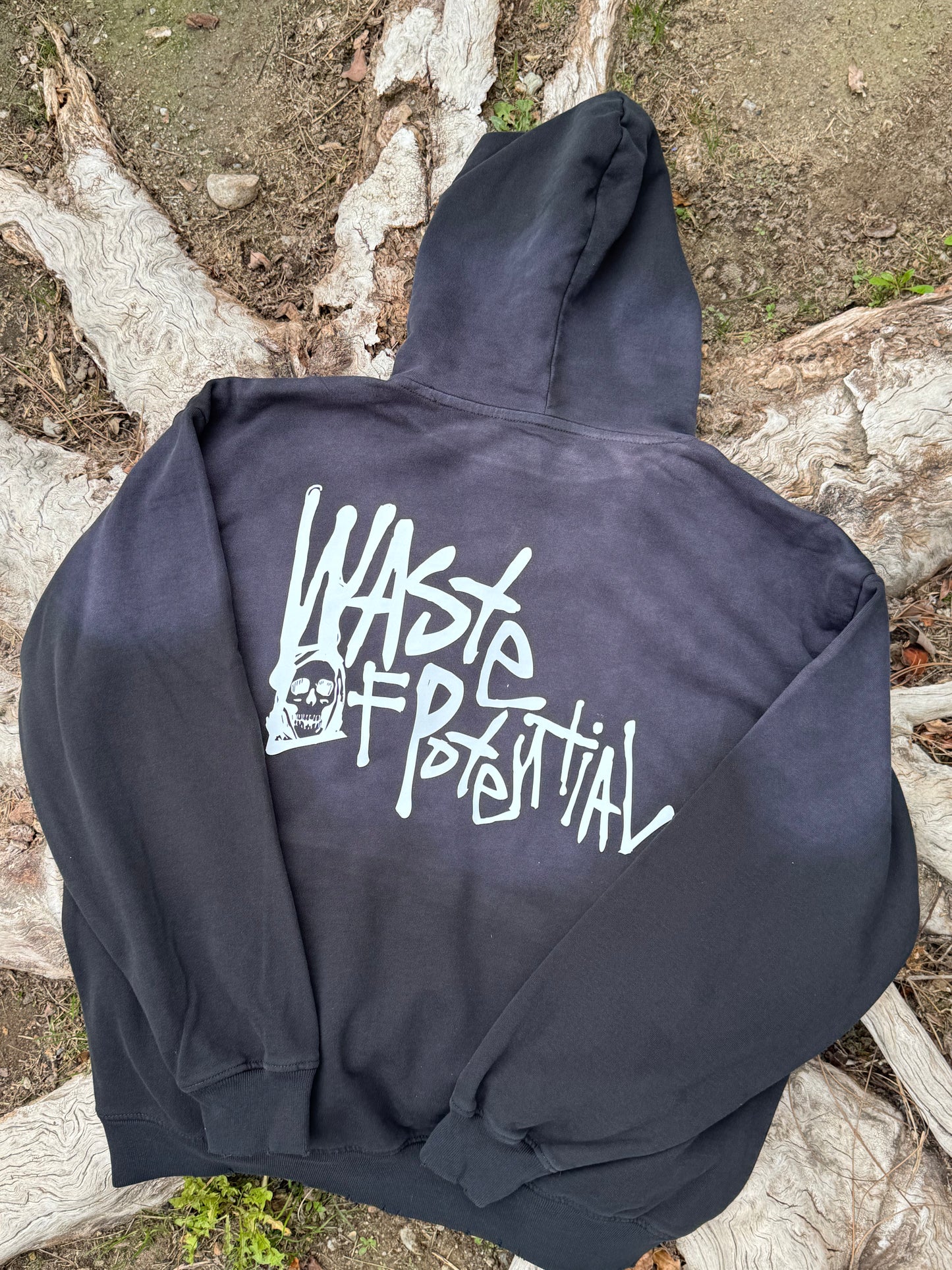WASTE HOODIE BLACK
